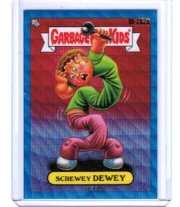 Cubo de basura cromado Topps 2024 niños Screwey Dewey Blue Wave #'ed 18/75 W-282a - Imagen 1 de 1