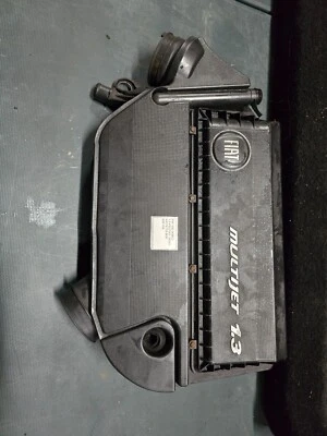 CAJA FILTRO AIRE DIÉSEL FIAT 500 DOBLO 1.3 MULTIJET Foto 1 de 2