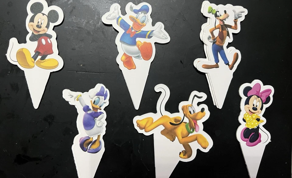 Toppers para cupcakes Wilton Disney Cars, paquete de 24 Foto 1 de 1