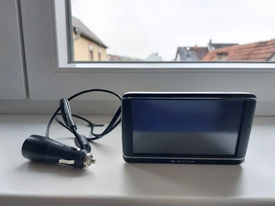 Navigon 70/71 Plus portables Navigationsgerät Navi Auto - Bild 1 von 4