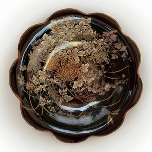 Bol en porcelaine Shibata noir doré à fleurs Drangonfly bord festonné Japon - Photo 1/5