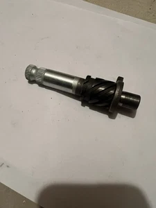 YAMAHA RS100 TY125 TY175 KICKSTART SHAFT GENUINE NOS - Picture 1 of 1