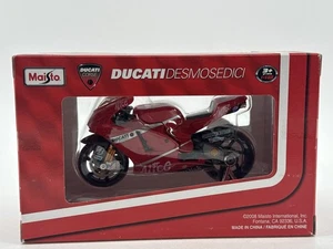 Maisto Ducati Desmosedici MotoGP 1:18 Diecast Motorcycle Red - Picture 1 of 7