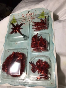 A Tree For Me Mini Christmas Ornaments - Star. Ornaments. garland. Bright Red - Picture 1 of 4