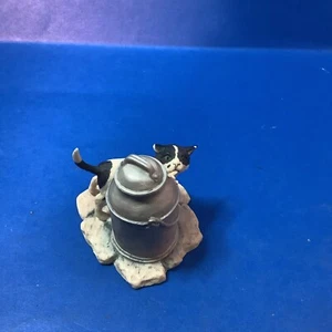 Border Fine Arts '82 Scotland Figurine CAT LICKING MILK CAN/JUG/Lowell Davis - Picture 1 of 5