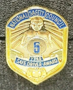 Vintage National Safety Council 5 Year Safe Driver Award Pin - Picture 1 of 1
