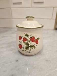 Vintage Made in Japan Ceramic  Strawberries Sugar Bowl & Lid - Picture 1 of 8
