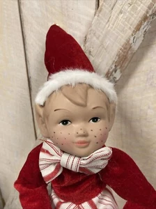 Weihnachtself*Weihnachtwichtel*Elfe*Elf*Wichtel*Elf sitzt auf Ball - Picture 1 of 8