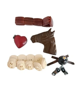 5 Pc Vintage Novelty Jewelry Lot Wooden Brooch Stertch Bracelet Heart Jewelry - Picture 1 of 8