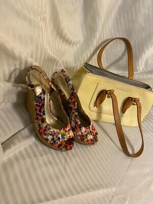 AUDREY BROOKE WOMEN FLORAL WEDGE HIGH HEEL PLATFORM SIZE 8.5 (Bag Not Included) - Image 1 of 4