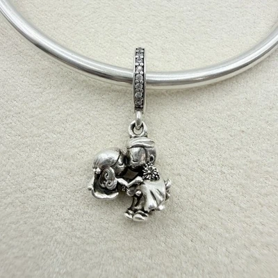 Berloque pendurado Pandora prata esterlina casal casamento miçangas CZ recém-casado beijo - Imagem 1 de 4