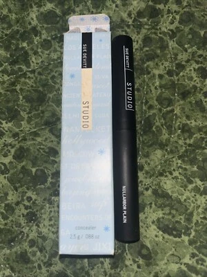 Sue Devitt Studio Automatic Camouflage Concealer Nullarbor Plain - Medium Skin - Image 1 of 4