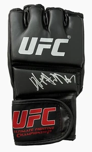 Rafael Fiziev Hand Signed UFC Glove UFC Autograph - Picture 1 of 1