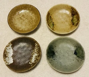 4 Studio Pottery Saucers Assorted Designs and Colors - Afbeelding 1 van 2