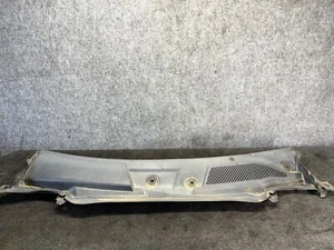 ✔MERCEDES W117 CLA45 CLA250 PARABRISAS DELANTERO CUBIERTA PANEL MOLDURA OEM - Imagen 1 de 9