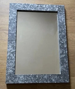 Spiegel mit Metallrahmen verzinkt (gebraucht) - Bild 1 von 5