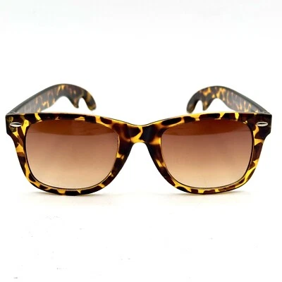 American Eagle 设计师方形太阳镜龟壳渐变开瓶器 — 第 1/4 张图片