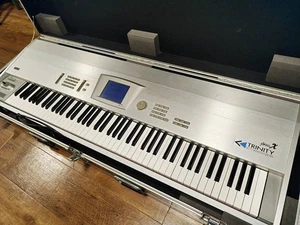 KORG Trinity Pro X Music Workstation 88 keys Model Keyboard Tested working - Picture 1 of 8