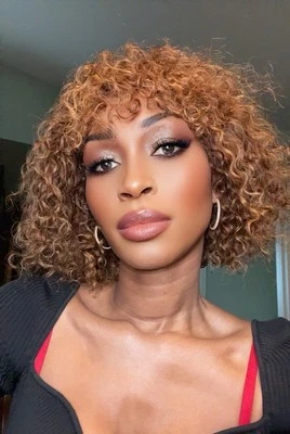 Peluca afro cabello humano onda agua color 4/27 con flequillo rizado Foto 1 de 4