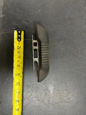 17.5 Briggs&Stratton 31C707 0154 - E1  blower housing latch #697419 - Image 1 of 4