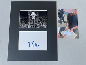 CHRISTIAN „FLAKE“ LORENZ 'Rammstein' signed Passepartout 24x30 + Beweisfoto - Picture 1 of 1