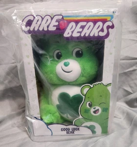 Peluche verde Care Bears Good Luck Bear 14" 2021 día de San Patricio - Imagen 1 de 8