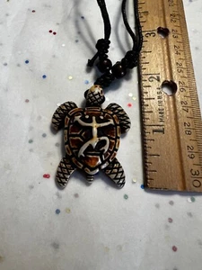 Adjustable Necklace Brown Sea Turtle Design Tribal Resin Wood Pendant - Picture 1 of 6