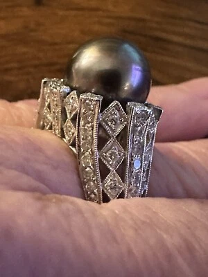 Large Tahitian Pearl & Diamond Ring 18K White Gold - Image 1 of 4