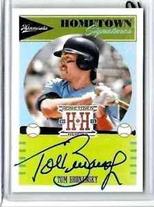 TOM BRUNANSKY 2013 PANINI HOMETOWN HEROES BASEBALL ZERTIFIZIERTES AUTOGRAMM - Bild 1 von 1