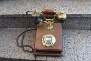 Téléphone LYON Nostalgie BUNDESPOST DFe Ap 301 avec cadran vintage - Photo 1/15