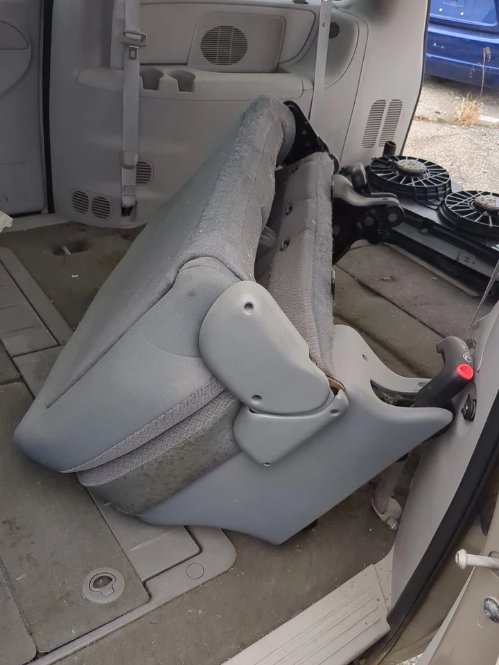 Chrysler Town & Country 2006 asiento trasero fabricante original ATCSU Foto 1 de 1