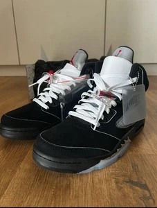 Nike Air Jordan 5 Retro Black Metallic Reimagined, Größe EU 43/US9.5, HF3975-001 - Bild 1 von 5