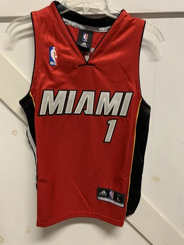 CHRIS BOSH Miami Heat Youth Size Large Red Jersey Lightly Used Cover