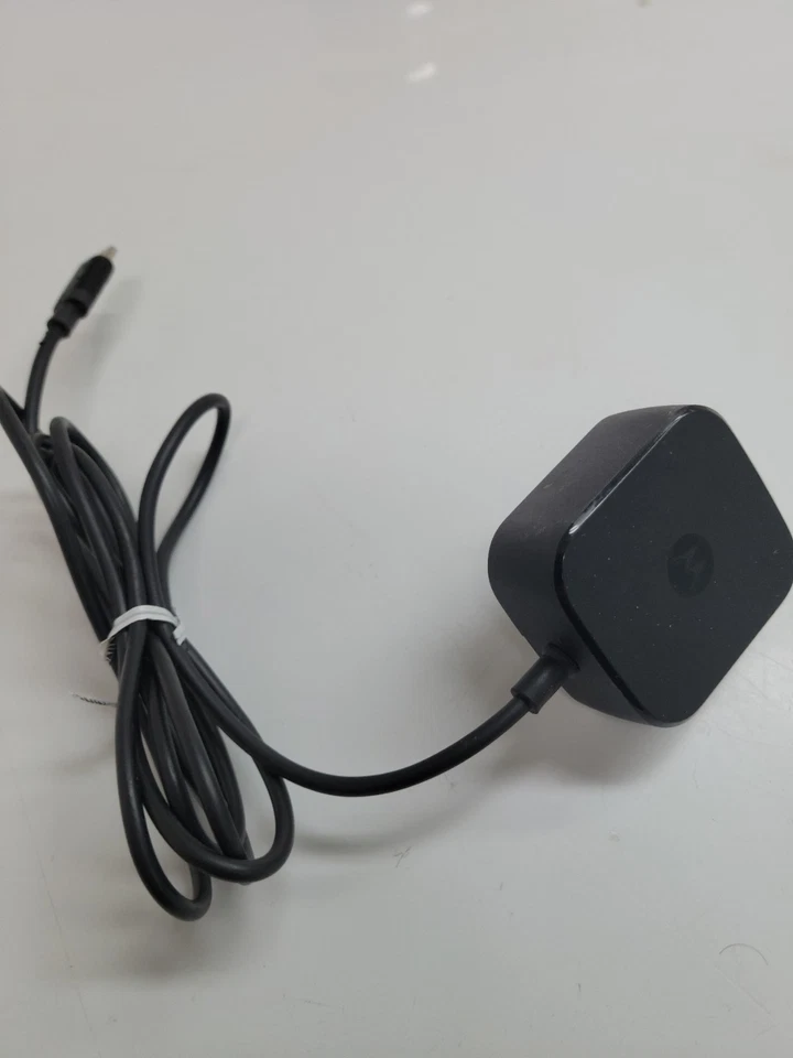 Motorola USB-C Enchufe de Pared Teléfono Celular 15W Cargador TurboPower 15 SPN5912A 5V-3A Foto 1 de 4