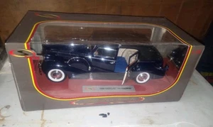 Signature Models Rare 1938 Cadillac V16 Fleetwood 1/18 scale in original box NOS - Picture 1 of 11