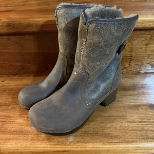DANSKO Harper Boot Clog Brown Leather Shearling Lined EU 38 US 7.5-8 NICE! - Picture 1 of 11