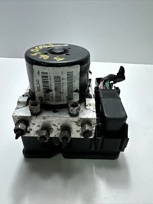 Dodge Caliber AT 2007-2009 módulo de bomba de freno antibloqueo ABS OEM P68023303AC Foto 1 de 4