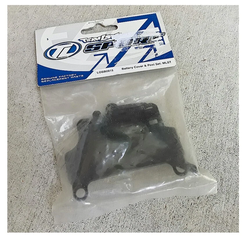 Team Losi LOSB0915 Battery Cover & Post Set : MLST Discontinued Old Stock NIB - Image 1 of 1