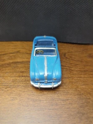 Dinky toys 106 Austin Atlantic  - Image 1 of 4