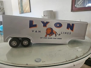 SMITH MILLER LYON MOVING VAN TRAILER - Picture 1 of 2