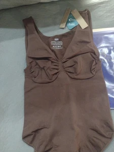 NWT Shapellx shapewear Brown V neck Thong Bodysuit XS/S - Picture 1 of 4