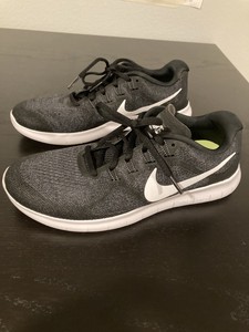 black nike free run womens