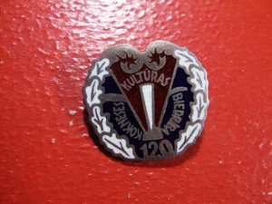 LETTONIA RUSSIA VECCHIO DISTINTIVO ORIGINALE (L) - Foto 1 di 2