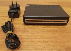 D-Link DSL-526B USB/Ethernet ADSL2+ Combo Modem Router - Picture 1 of 4