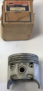 Vintage Kaiser Jeep Piston And Pin P/N 3202315 N.O.S - Picture 1 of 9