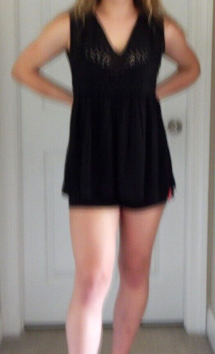 Abito corto Love Moschino pizzo impero vita nero tasche laterali nuovo con etichette taglia US 10