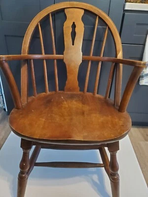 ANTIGUO/VTG Sillones Windsor Americanos de Respaldo Bajo Nichols & Stone - Juego de 4  Foto 1 de 4