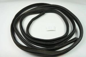 VW T5 T6 Multivan Heckklappendichtung Dichtung Heckklappe 2015-19 B.J - Picture 1 of 6