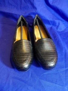 Mocasines planos de cuero negro The Devon 24184 para mujer EE. UU. 7,5 M - Imagen 1 de 12