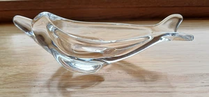 Cristalleries de Vannes-le-Châtel, Frankreich Kristallkunst Glas Delphin Briefbeschwerer - Bild 1 von 9